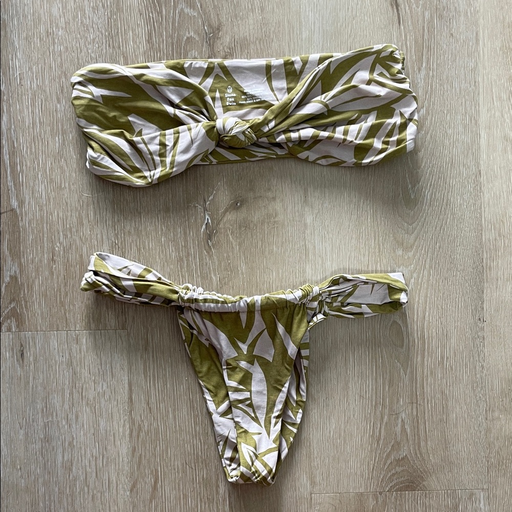 Stone Fox Swim